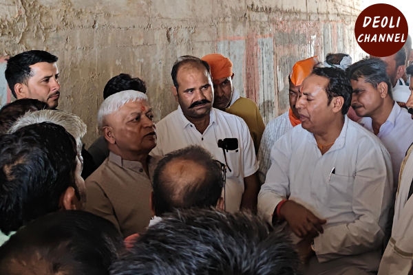 सांसद और विधायक ने अंडरब्रिज का अवलोकन कर, नवीनीकरण का दिया आश्वासन