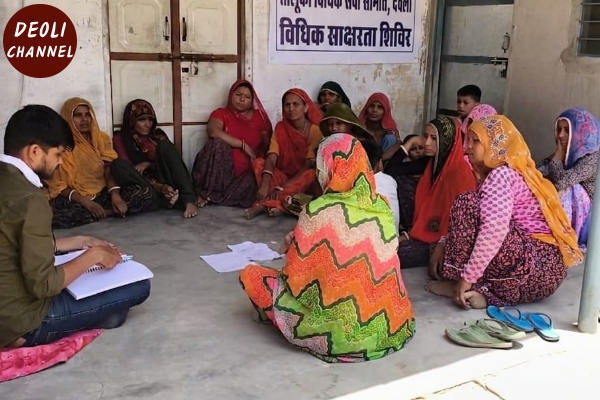 अंतरराष्ट्रीय जैव विविधता दिवस : ग्रामीणों को वृक्षारोपण की शपथ दिलाई
