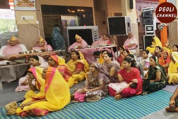 श्री सिद्धचक्र महामंडल विधान के तीसरे दिन 32 अर्घ समर्पित
