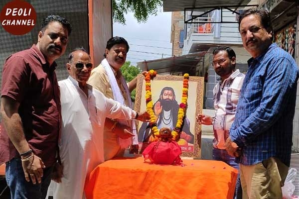 भाजपा कार्यकर्ताओं ने संत रवि दास कलश वंदन यात्रा का स्वागत किया