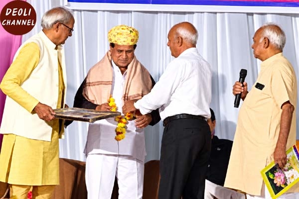 अग्रसेन जयंती महोत्सव के अंतर्गत हुआ अखिल भारतीय कवि सम्मेलन 